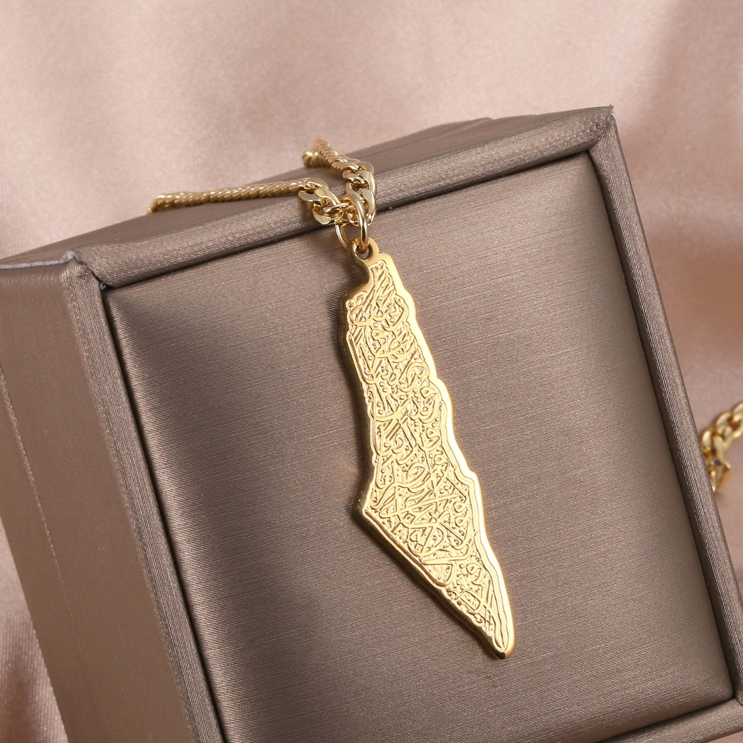 Palestine Calligraphy Map Necklace (Engravable)